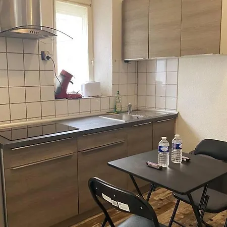 Croutelle Rez De Chaussee Proche Centre Ville *